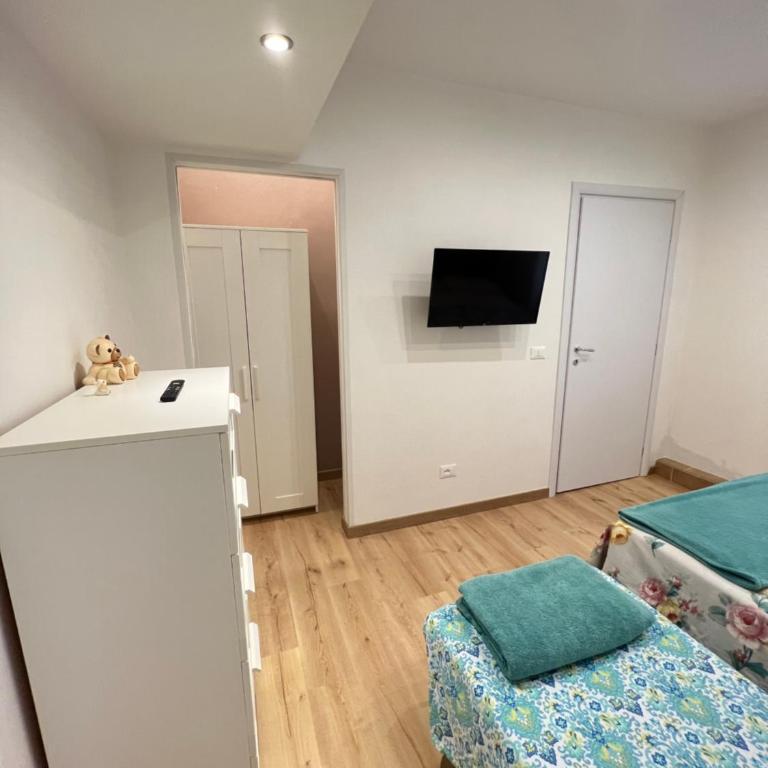 Alla Scalinata del Teatro Rossetti confort suites parcheggio in Viale XX Settembre - Appartamento con 1 Camera da Letto - 24