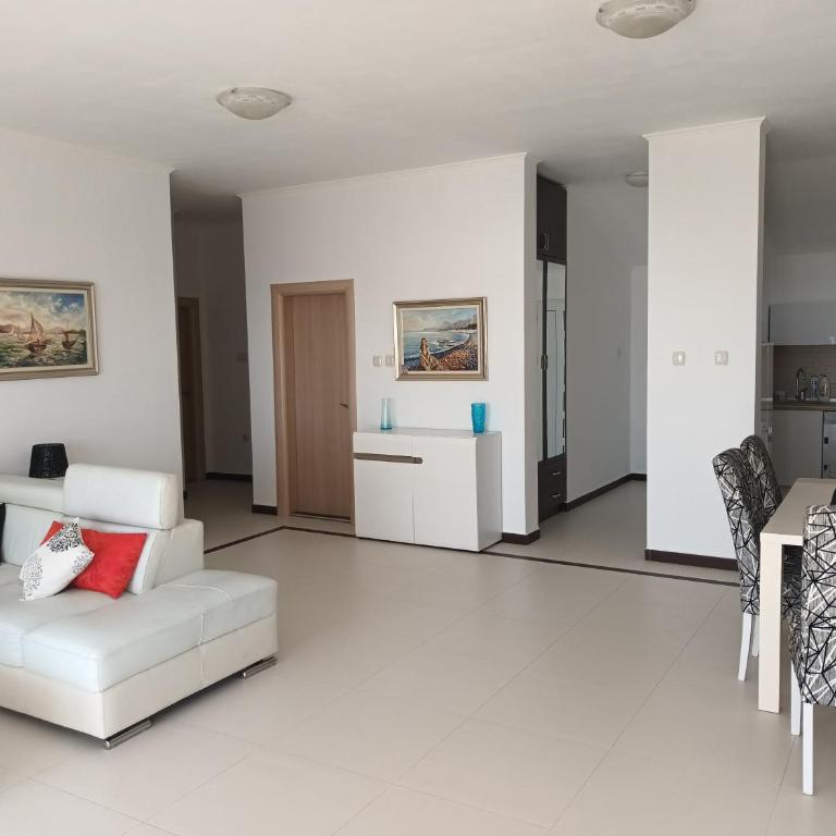 Lustica-Apartment Dora2 - Three-Bedroom Apartment - 11