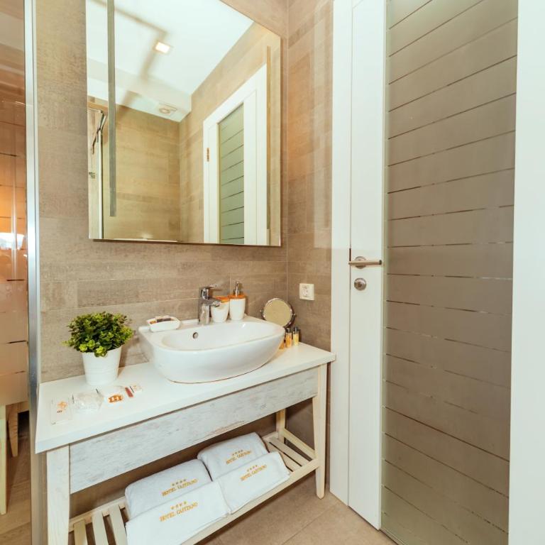 Boutique Hotel Blanc & Bleu - Capitano - Double Room with Sea View - 7
