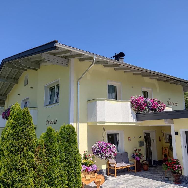 Apart Almrausch - Apartment mit Blick auf die Berge - 1