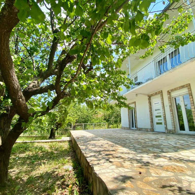 Guest House Ivano - Two-Bedroom Apartment with Balcony - 29