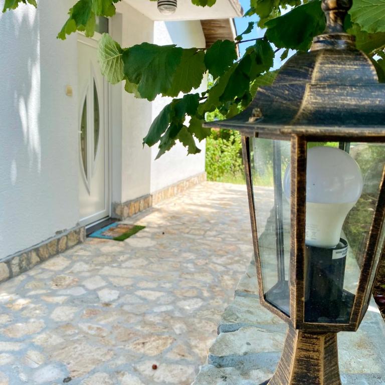 Guest House Ivano - Two-Bedroom Apartment with Balcony - 11