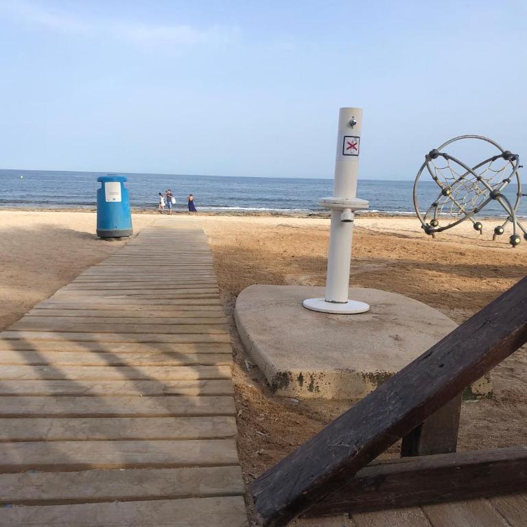 Alojamiento Torrevieja playa frente al mar - Apartamento de 1 dormitorio - 19