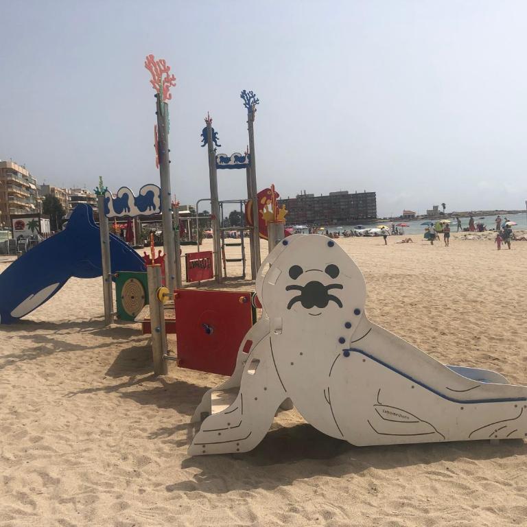 Alojamiento Torrevieja playa frente al mar - Apartamento de 1 dormitorio - 24