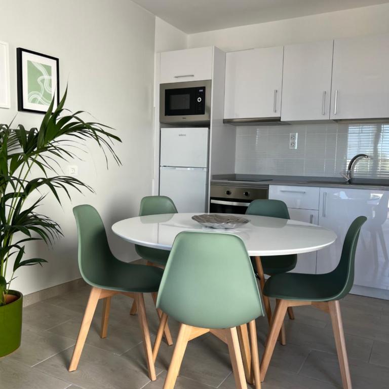 Apartamentos Fayna - Two Bedroom Deluxe Apartment - 8
