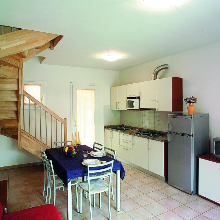 Villaggio Borgo dell'Ulivo - Appartamento con 2 Camere da Letto (6 Adulti) - 2