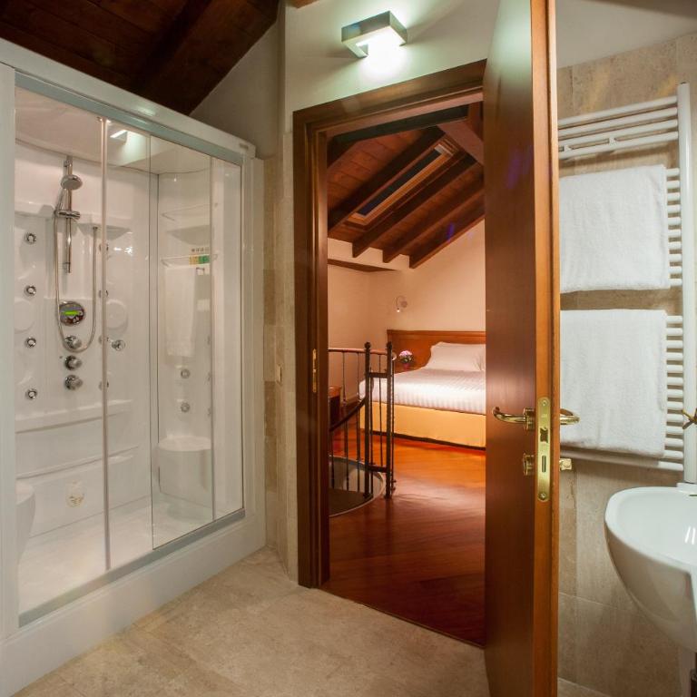 Hotel Flora - Junior Suite - 3