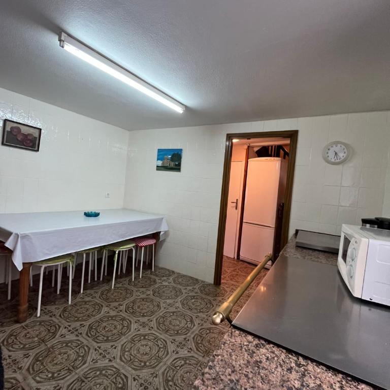 ApartamentosArturo CasaRural Pancarale-Llanes - Six-Bedroom House - 10