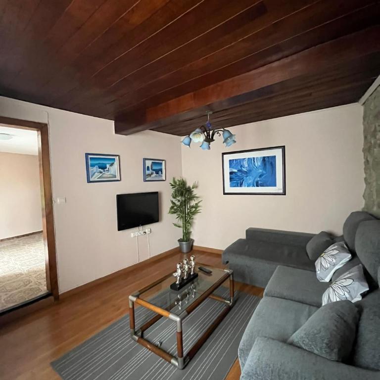 ApartamentosArturo CasaRural Pancarale-Llanes - Six-Bedroom House - 7