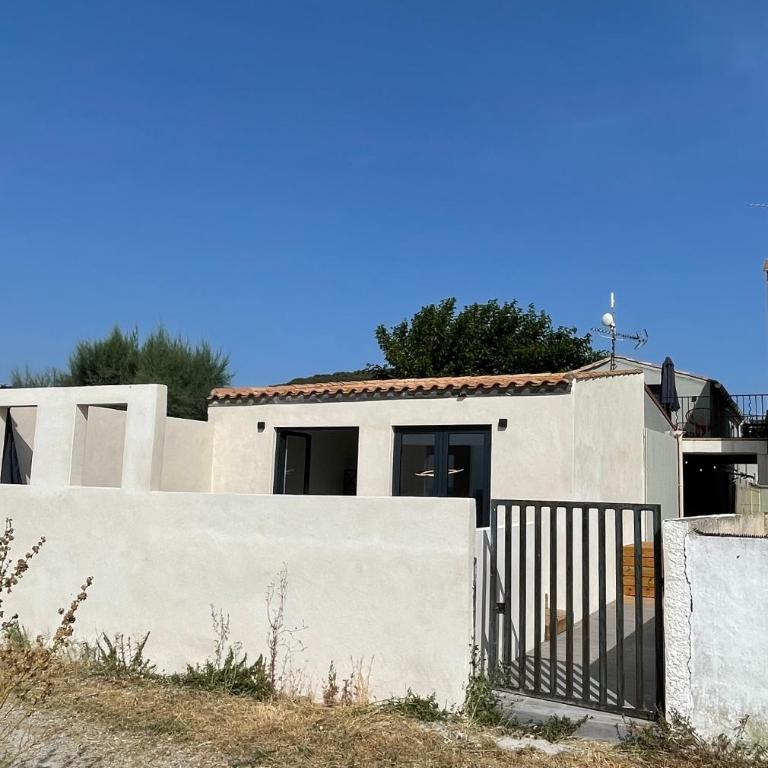 Oasis Cove, maisons au bord de l'eau, plage de Sète - Maison 3 Chambres - 12