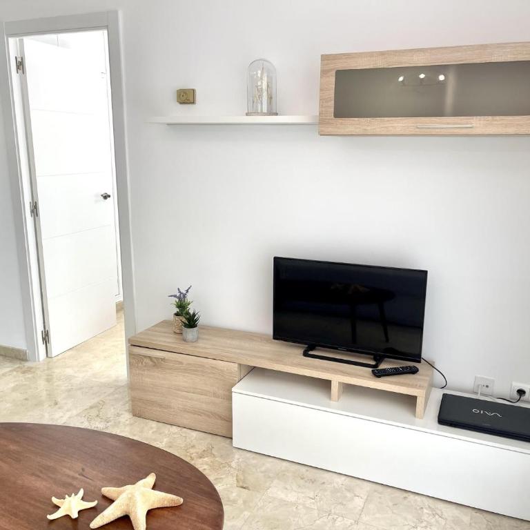 APARTBEACH MICHELANGELO DE LUXE CLIMATIZADO y JUNTO PLAYA 08 - Apartamento - 4