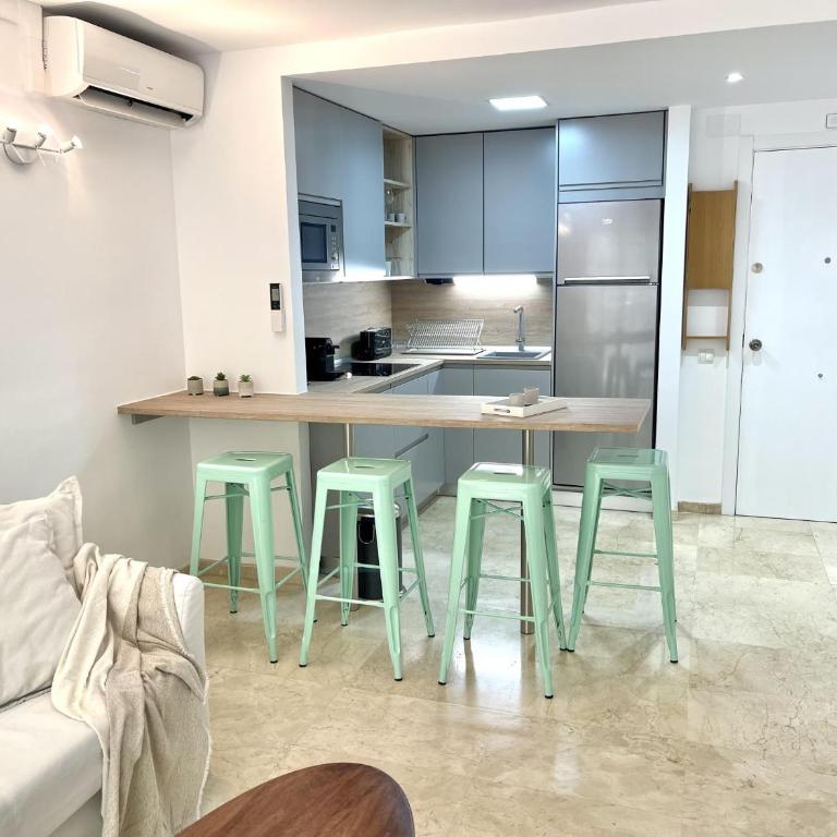 APARTBEACH MICHELANGELO DE LUXE CLIMATIZADO y JUNTO PLAYA 08 - Apartamento - 57