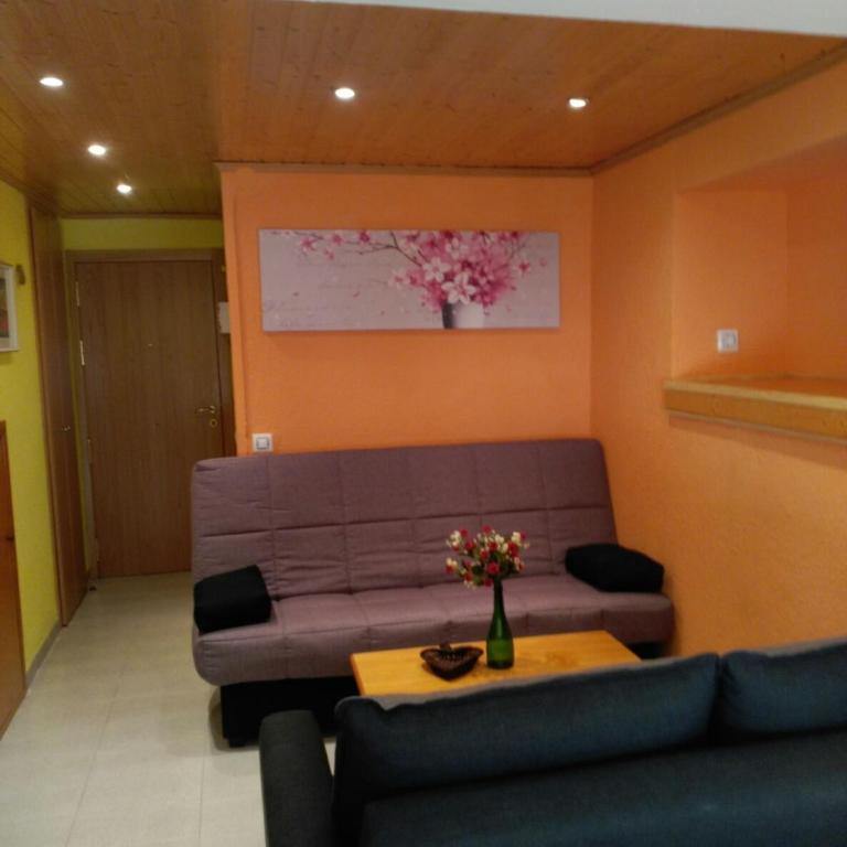 Estudio en La Pineda con piscina - Studio with Sofa Bed - 23