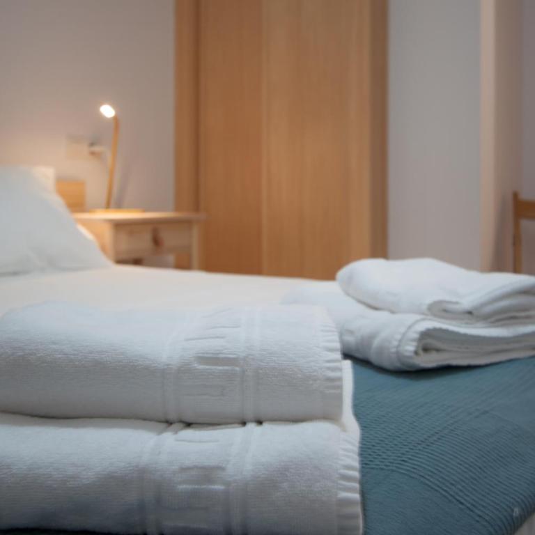 Esguil, apartamento con piscina, a 3 km de la playa VUT-2995-AS - Two-Bedroom Apartment - 12