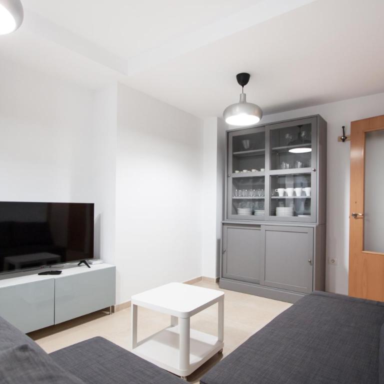 Esguil, apartamento con piscina, a 3 km de la playa VUT-2995-AS - Two-Bedroom Apartment - 11