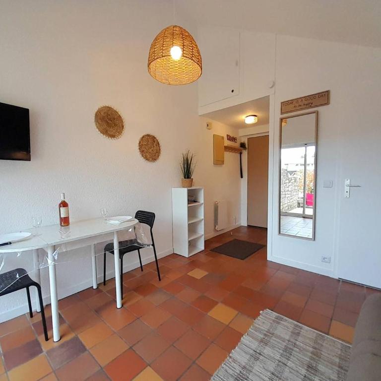 Studio à Carnac - Terrasse, Garage, Proche Plage et Thalasso - FR-1-477-185 - Studio - 4