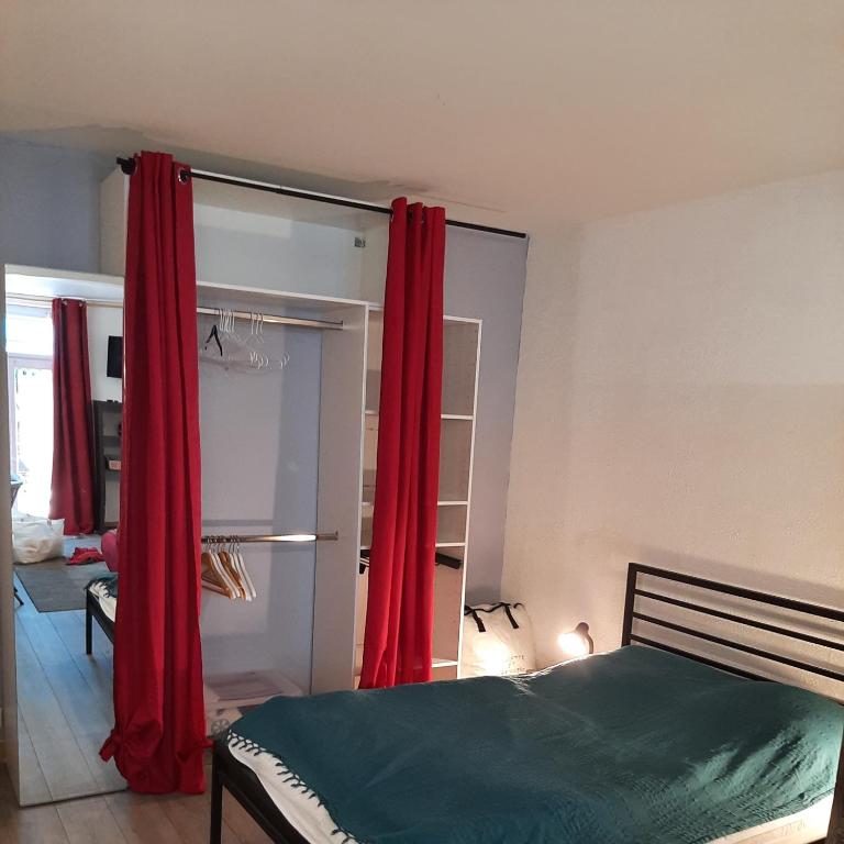 Duplex14h 1er étage jardinet 1 parking ou studio14B rdc terrasse sans parking - Studio avec Terrasse - 5