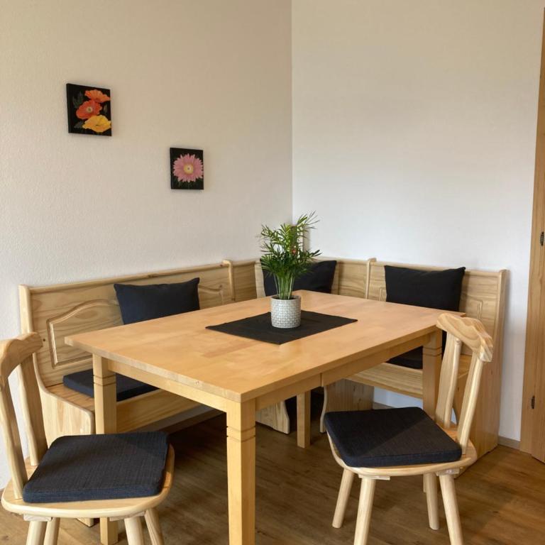 Heissgut - Two-Bedroom Apartment - 7