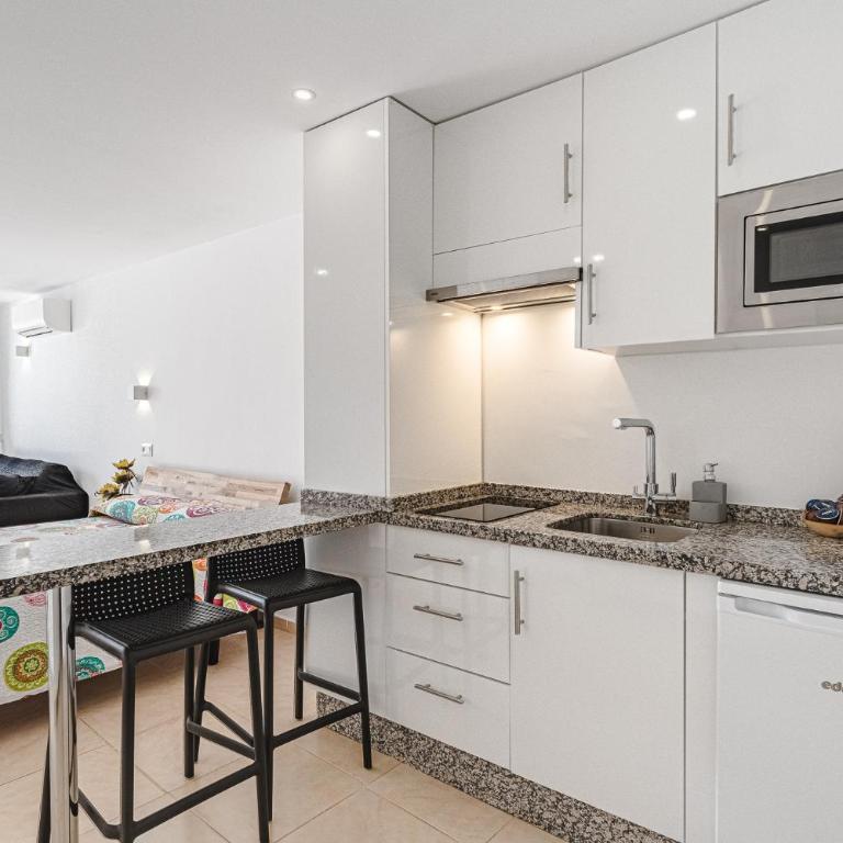 Lovely studio, La Pinta beach, Complex Los Geranios - One-Bedroom Apartment - 8
