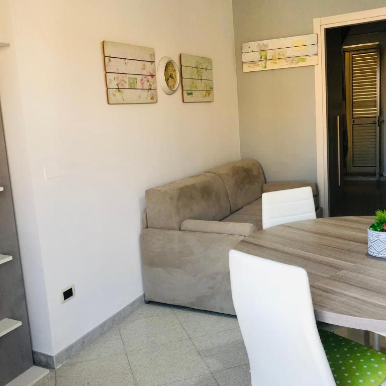 La casa di Alice è un bilocale luminoso e felice - Apartamento de 1 dormitorio - 8