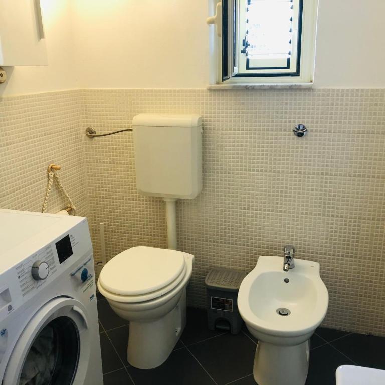La casa di Alice è un bilocale luminoso e felice - Apartamento de 1 dormitorio - 18