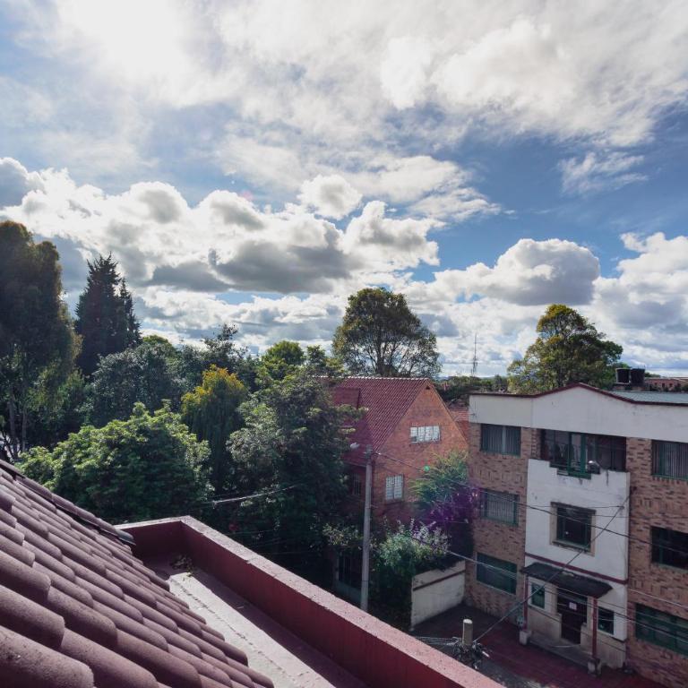 ApartaSuites & Hotel Bogota Suamox - Apartamento con balcón - 14