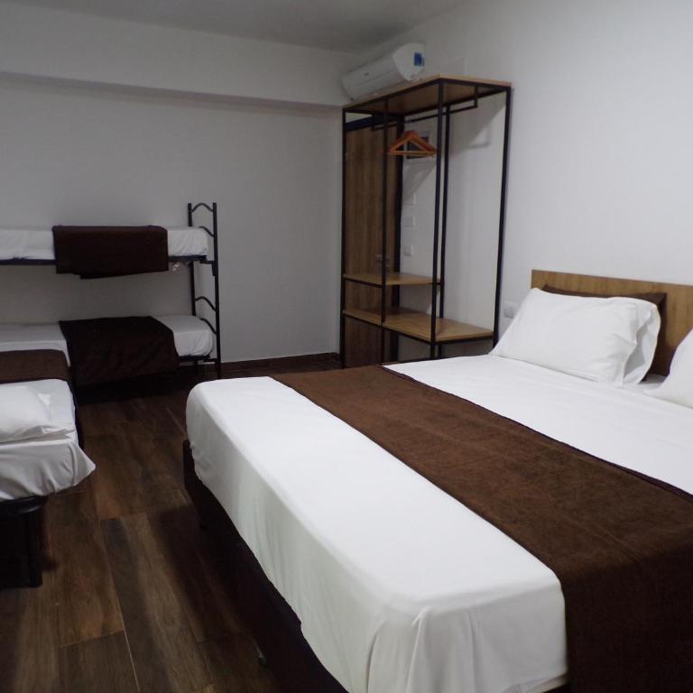 Hotel Nord Est - Quintuple Room - 1