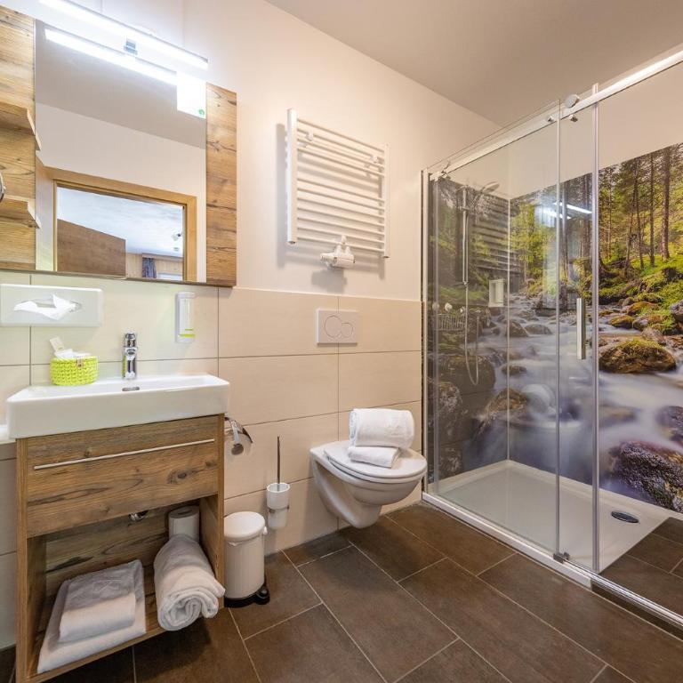 Wellness- und Familienhotel Garni Dachsteinresort - Apartment mit 2 Schlafzimmern und Dusche - 3