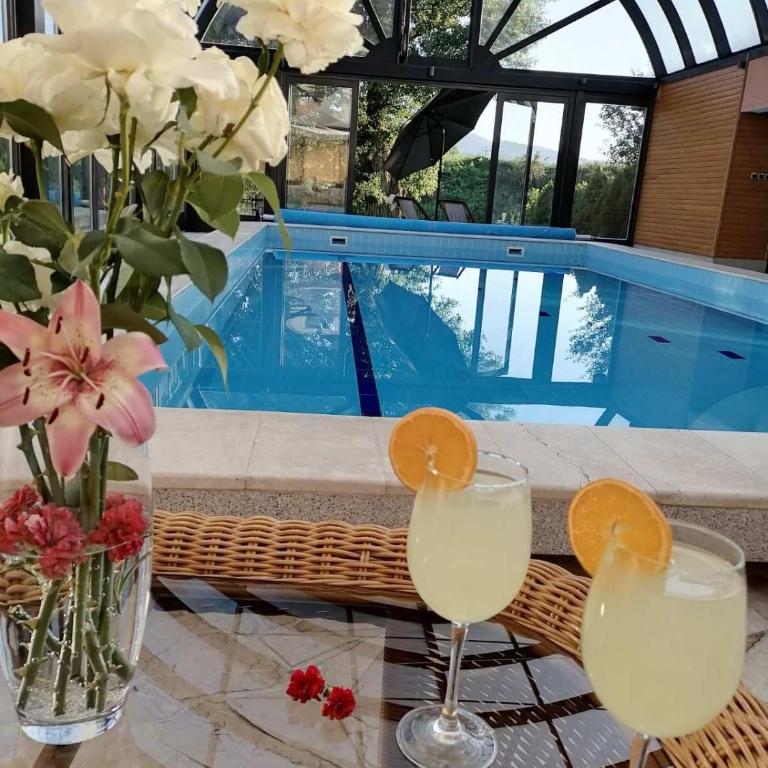 Deluxe Villa Coast River Sarajevo - Kuća s 5 Spavaćih Soba - 25