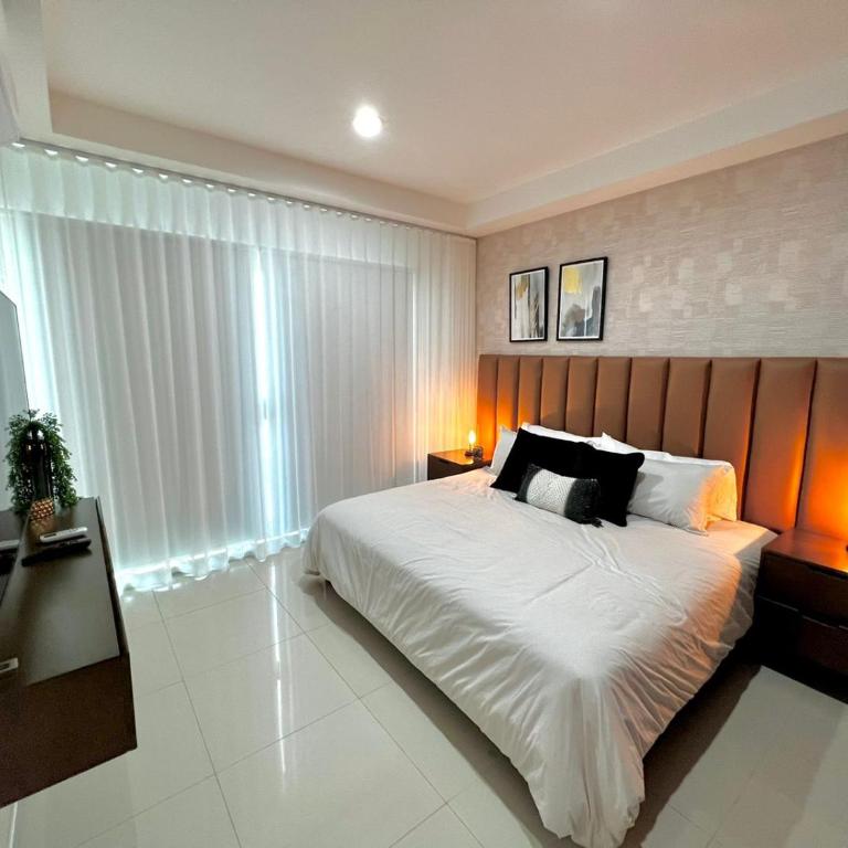 The One D16 Sobre el Malecón Vista al Estadio de Baseball - Two-Bedroom Apartment - 7