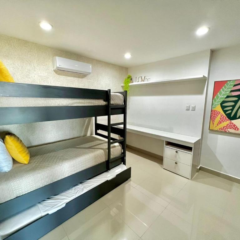 The One D16 Sobre el Malecón Vista al Estadio de Baseball - Two-Bedroom Apartment - 22
