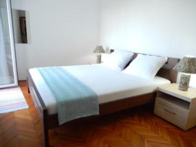 3 Bedroom Apartment Ulcinj - Three-Bedroom Apartment - 5