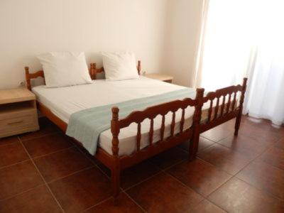 3 Bedroom Apartment Ulcinj - Three-Bedroom Apartment - 11