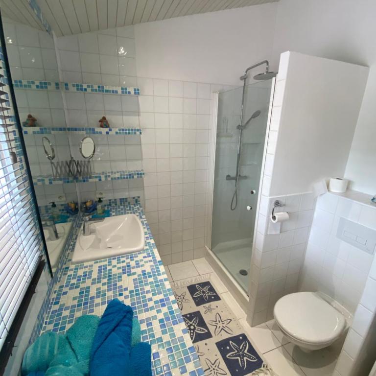 Beau T2 proche plages , commodités - One-Bedroom House - 7