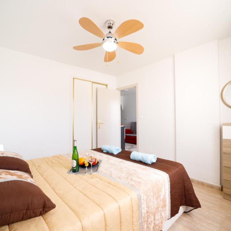 Прекрасная квартира где есть бассейн и парковка - One-Bedroom Apartment - 15