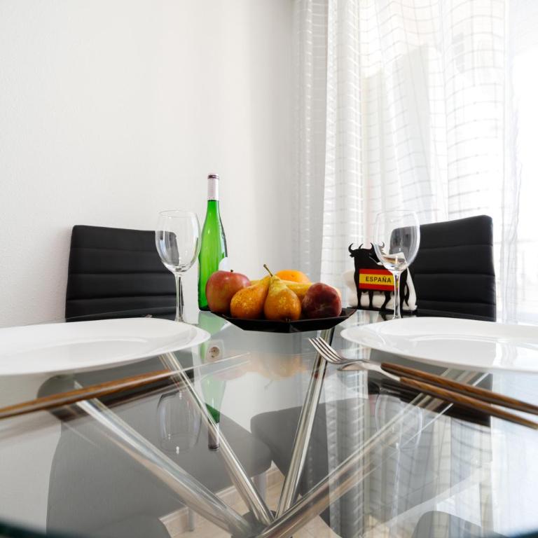 Прекрасная квартира где есть бассейн и парковка - One-Bedroom Apartment - 12