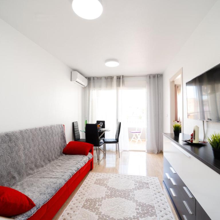Прекрасная квартира где есть бассейн и парковка - One-Bedroom Apartment - 5