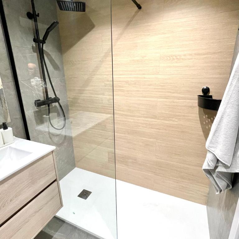 APARTBEACH MICHELANGELO DE LUXE CLIMATIZADO y JUNTO PLAYA 08 - Apartamento - 24