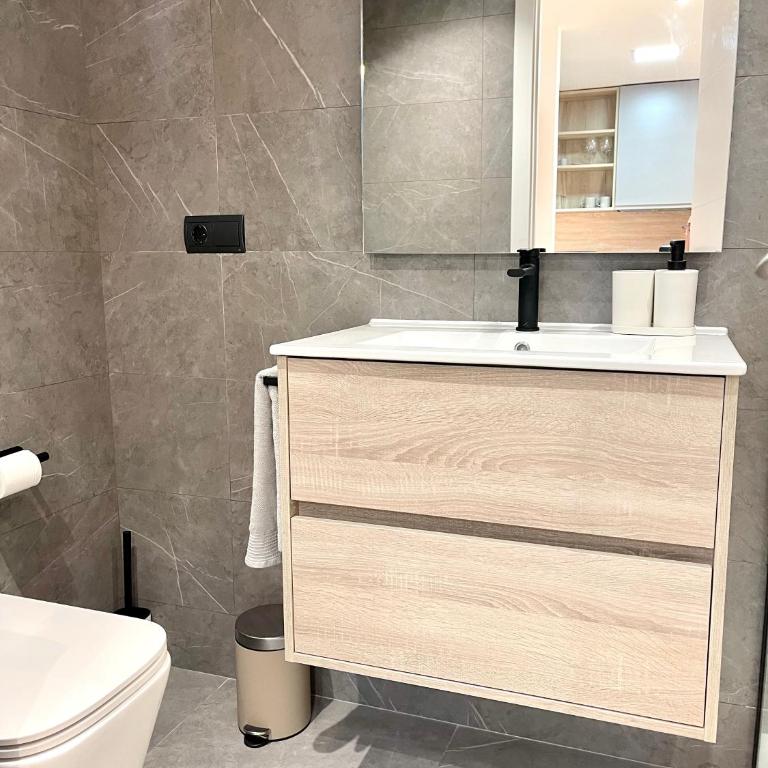 APARTBEACH MICHELANGELO DE LUXE CLIMATIZADO y JUNTO PLAYA 08 - Apartamento - 39