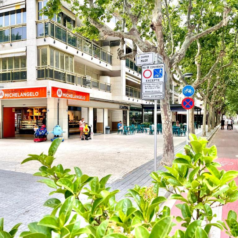 APARTBEACH MICHELANGELO DE LUXE CLIMATIZADO y JUNTO PLAYA 08 - Apartamento - 77