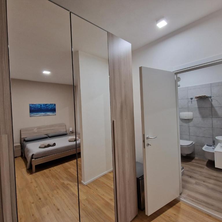 The Shell Guest House - Camera Matrimoniale con Bagno Privato - 4
