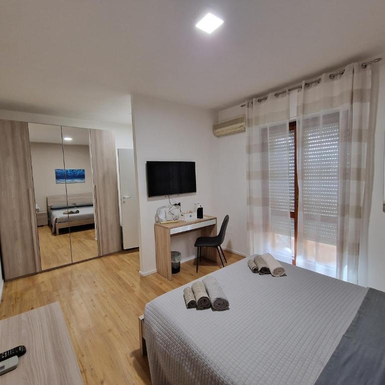 The Shell Guest House - Camera Matrimoniale con Bagno Privato - 3
