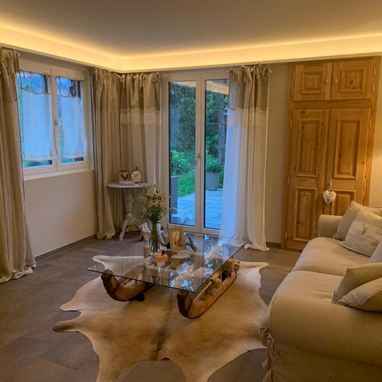 Chasa Tusa Scuol - Apartment mit Blick auf die Berge - 4