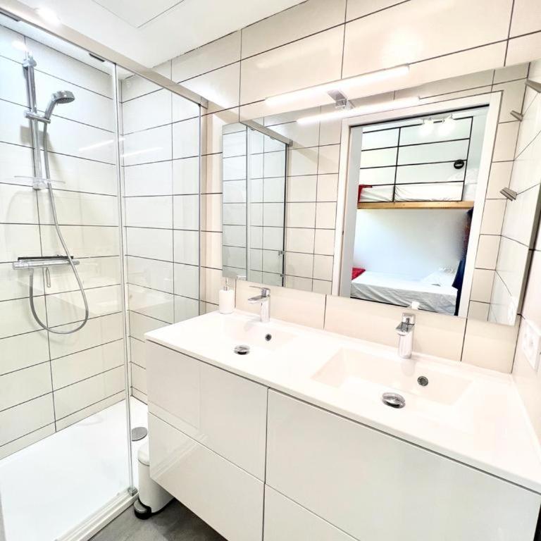 VILLA 650, Vue Mer magnifique, entièrement rénovée avec piscine - Villa - 22