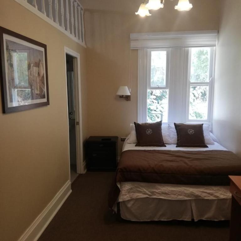 Belle Epoque Hostal - Double Room with Extra Bed - 1