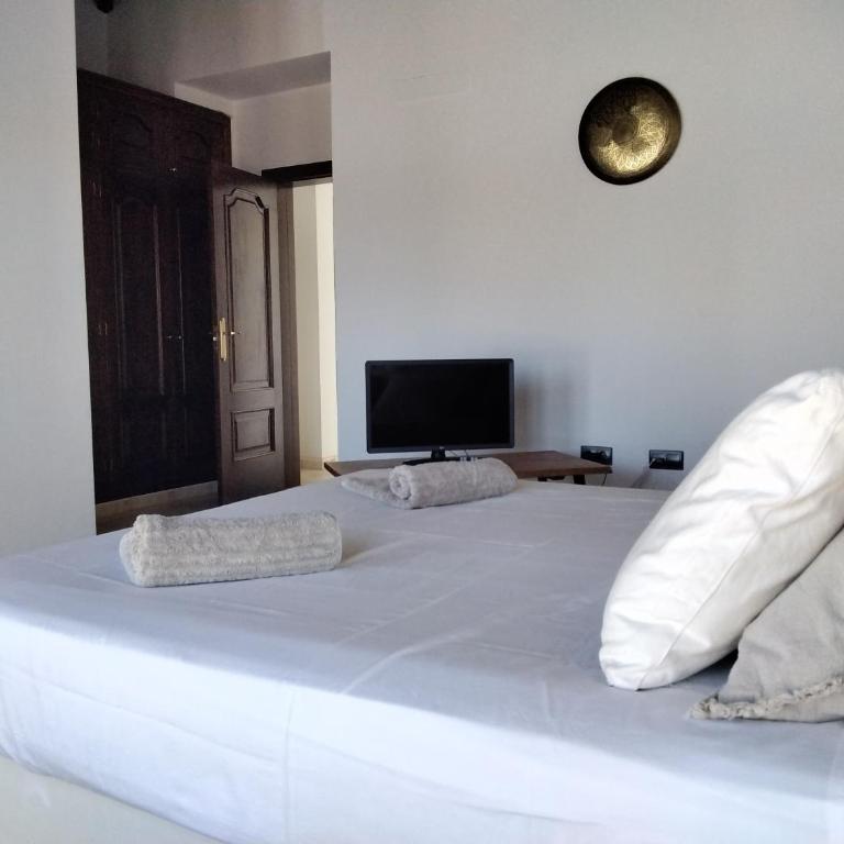 SURFWHITEHOUSE - Three-Bedroom Villa - 80
