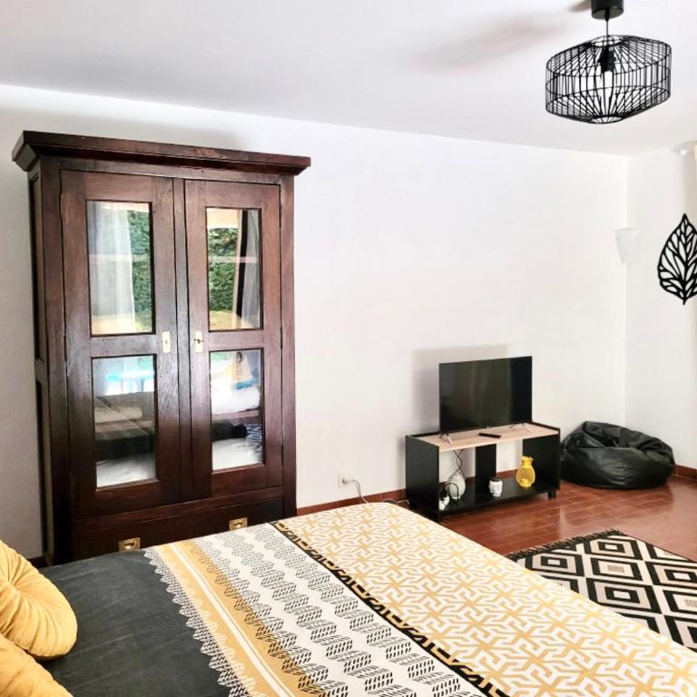 BOULOURIS, Grand Studio 2 à 4 personnes à 5min à pied des plages - Appartement 1 Chambre - 12