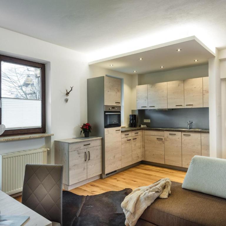 Ladinger, Landhaus - Apartment mit 2 Schlafzimmern und Dusche - 11