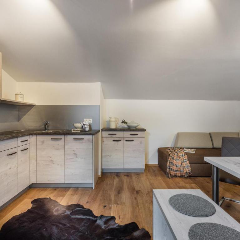 Ladinger, Landhaus - Apartment mit 2 Schlafzimmern - 10