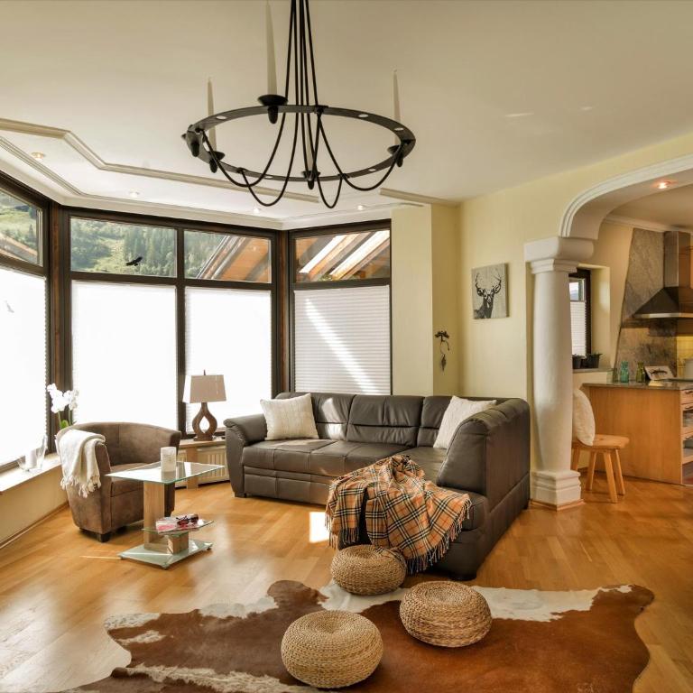 Ladinger, Landhaus - Apartment mit 3 Schlafzimmern und Bad - 3
